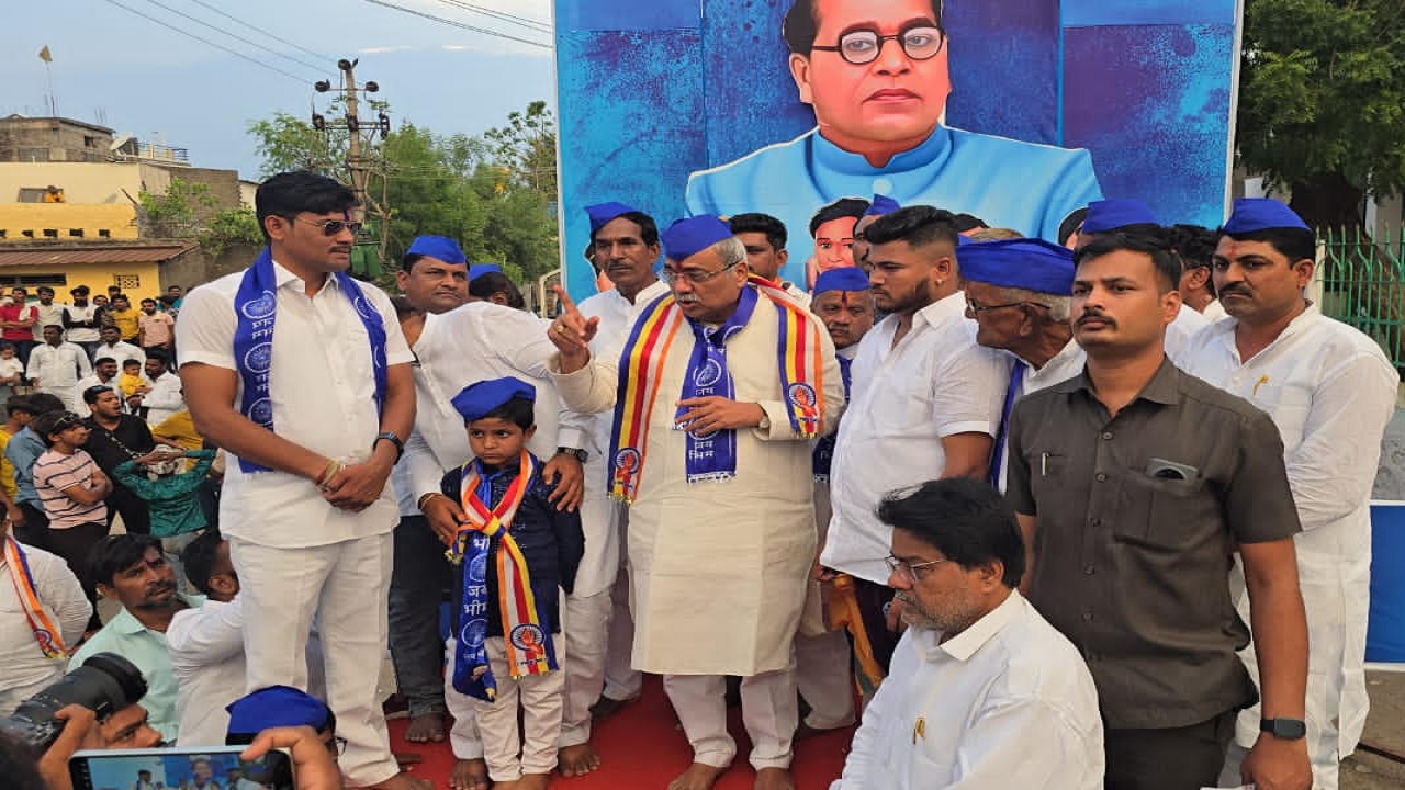ಗೌತಮ ಬುದ್ದರ ಆದರ್ಶಗಳನ್ನು ಜೀವನದಲ್ಲಿ ಅಳವಡಿಸಿಕೊಳ್ಳಿ