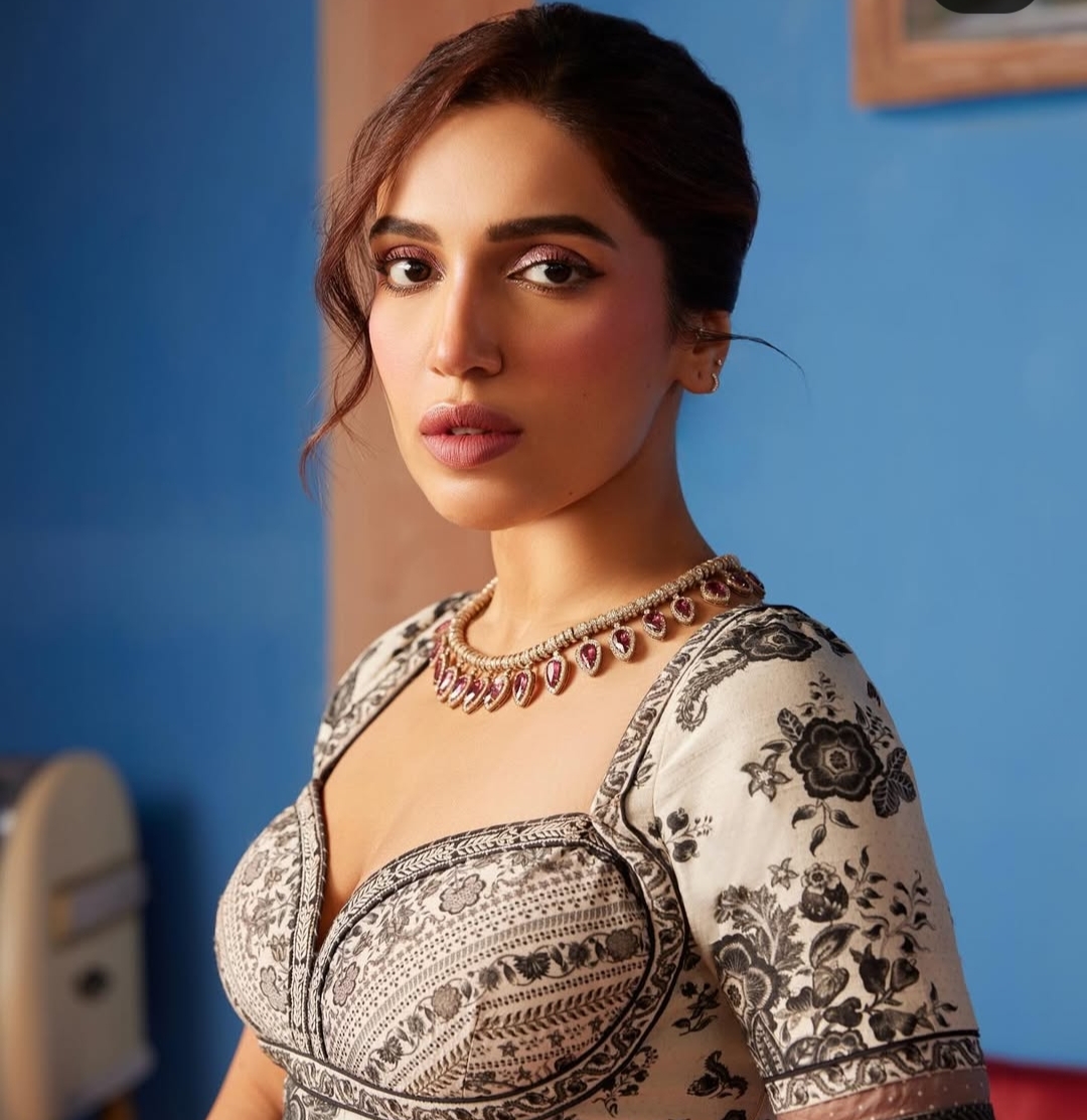 Bhumi Pednekar: ಭೂಮಿ ಪಡ್ನೇಕರ್ ಬೋಲ್ಡ್ ಫೋಟೋಶೂಟ್; ಸಮಂತಾ ಸೇರಿ ಹಲವು ನಟಿಯರು ಫುಲ್ ಫಿದಾ - Image 3