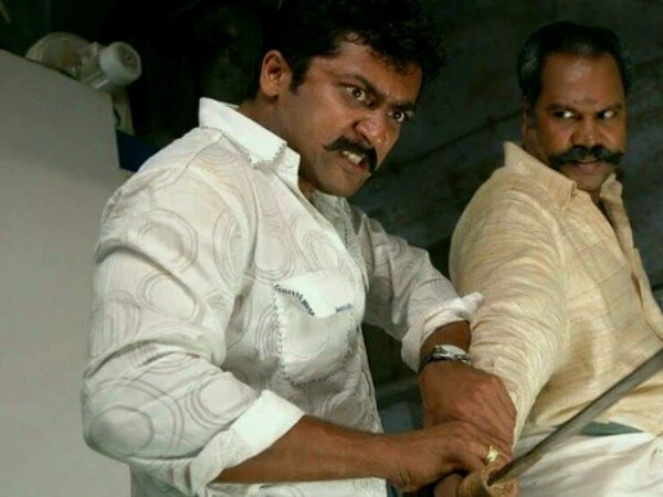 Kalabhavan Mani: 250 ಚಿತ್ರಗಳ ಸ್ಟಾರ್, ದಿನಕ್ಕೆ 13 ಬಾಟಲ್ ಮದ್ಯ ಖಾಲಿ ಮಾಡ್ತಿದ್ದ ಈ ನಟನ ದುರಂತ ಅಂತ್ಯ ಹೇಗಿತ್ತು ಗೊತ್ತಾ? - Image 7