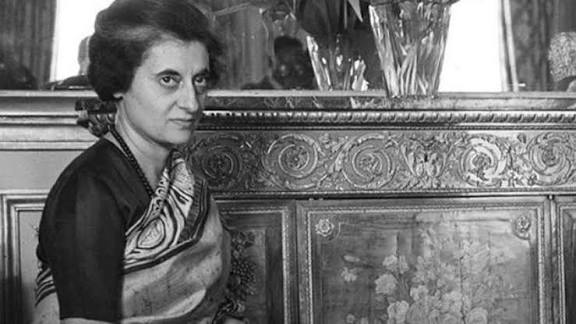Indira Gandhi Birth Anniversary: ಭಾರತದ ಉಕ್ಕಿನ ಮಹಿಳೆಯ ಹುಟ್ಟು ಹಬ್ಬ ಇಂದು; ಭಾರತದ ಏಕೈಕ ಮಹಿಳಾ ಪ್ರಧಾನಿ ಬಗ್ಗೆ  ಇಲ್ಲಿದೆ ಆಸಕ್ತಿದಾಯಕ ಮಾಹಿತಿ - Image 1