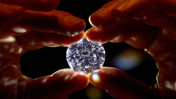 ವಜ್ರ ಧರಿಸುವ ಮೊದಲು ಈ ವಿಷಯ ತಿಳಿದುಕೊಳ್ಳಿ