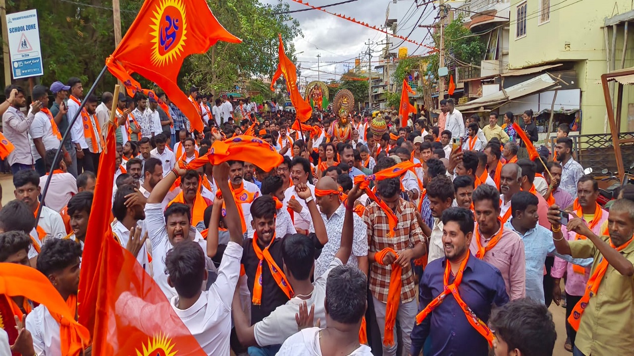 ವೈಭವದಿಂದ ನಡೆದ ಶ್ರೀರಾಮ ಶೋಭಾಯಾತ್ರೆ