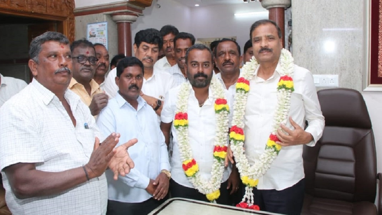 ಕೆಎಚ್ಪಿ ಬಣಕ್ಕೆ ಗ್ರಾ.ಪಂ ಅಧ್ಯಕ್ಷ ಕುಮಾರ್ ಸೇರ್ಪಡೆ