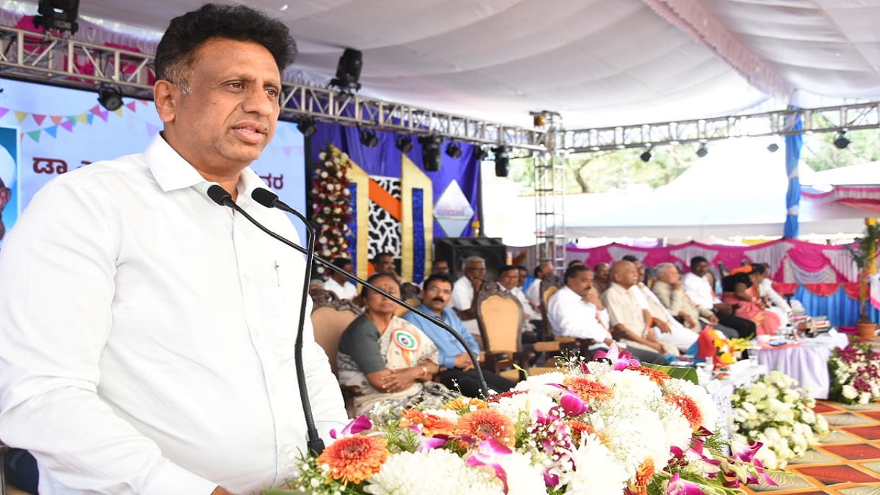 ವಿದೇಶದಲ್ಲಿ ವಿಜ್ಞಾನ ಶಿಕ್ಷಣ ಪಡೆದು ಬಂದಿದ್ದ ಡಾ.ಹೆಚ್.ಎನ್ ಅವರು ಸರಳ ಸಜ್ಜನಿಕೆಯ ಪ್ರತಿರೂಪ