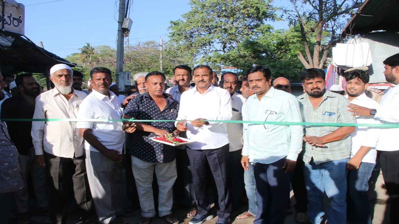 70 ಲಕ್ಷ ವೆಚ್ಚದ ವಿವಿಧ ಕಾಮಗಾರಿಗಳಿಗೆ ಚಾಲನೆ : ಶಾಸಕ ಪುಟ್ಟಸ್ವಾಮಿಗೌಡ