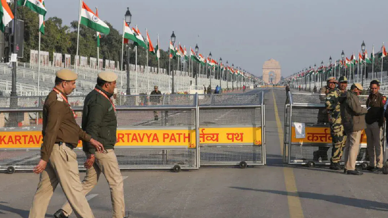 ಗಣರಾಜ್ಯೋತ್ಸವಕ್ಕೆ ಸಿದ್ಧವಾದ  ಕರ್ತವ್ಯಪಥ; ಮಿಲಿಟರಿ ಶಕ್ತಿ ಅನಾವರಣ