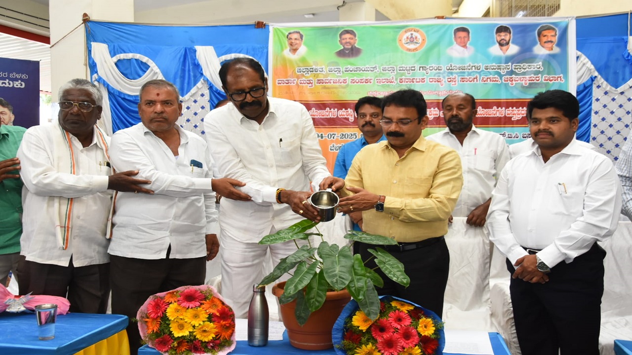Guarantee Scheme: ಗ್ಯಾರಂಟಿಗಳನ್ನು ಶೇ.100ರಷ್ಟು ಅರ್ಹರಿಗೆ ತಲುಪಿಸಲು ಬದ್ದ: ಪ್ರಾಧಿಕಾರದ ಅಧ್ಯಕ್ಷ ಯಲುವಳ್ಳಿ ಎನ್. ರಮೇಶ್
