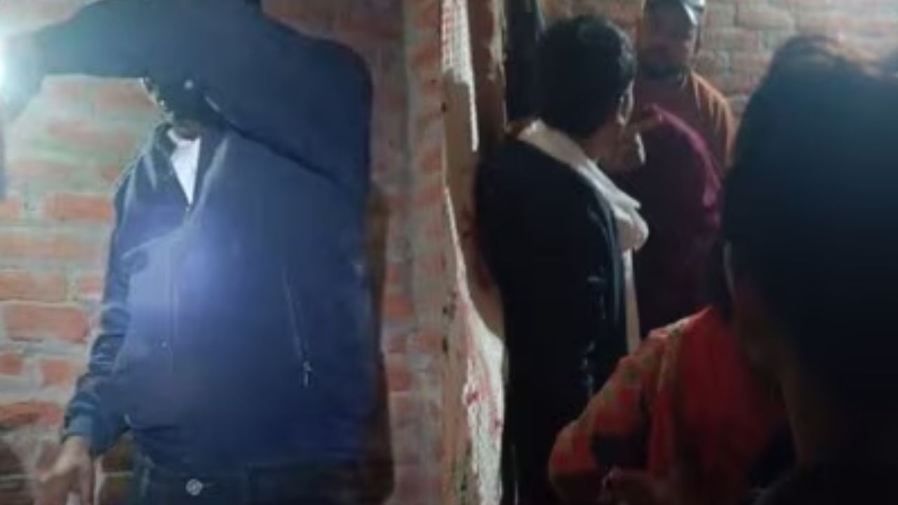 ಮಧ್ಯರಾತ್ರಿ ಸೊಸೆ ಕೋಣೆಯಲ್ಲಿ ಪತ್ತೆಯಾದ ಪ್ರಿಯಕರ; ಅತ್ತೆ ಶಾಕ್