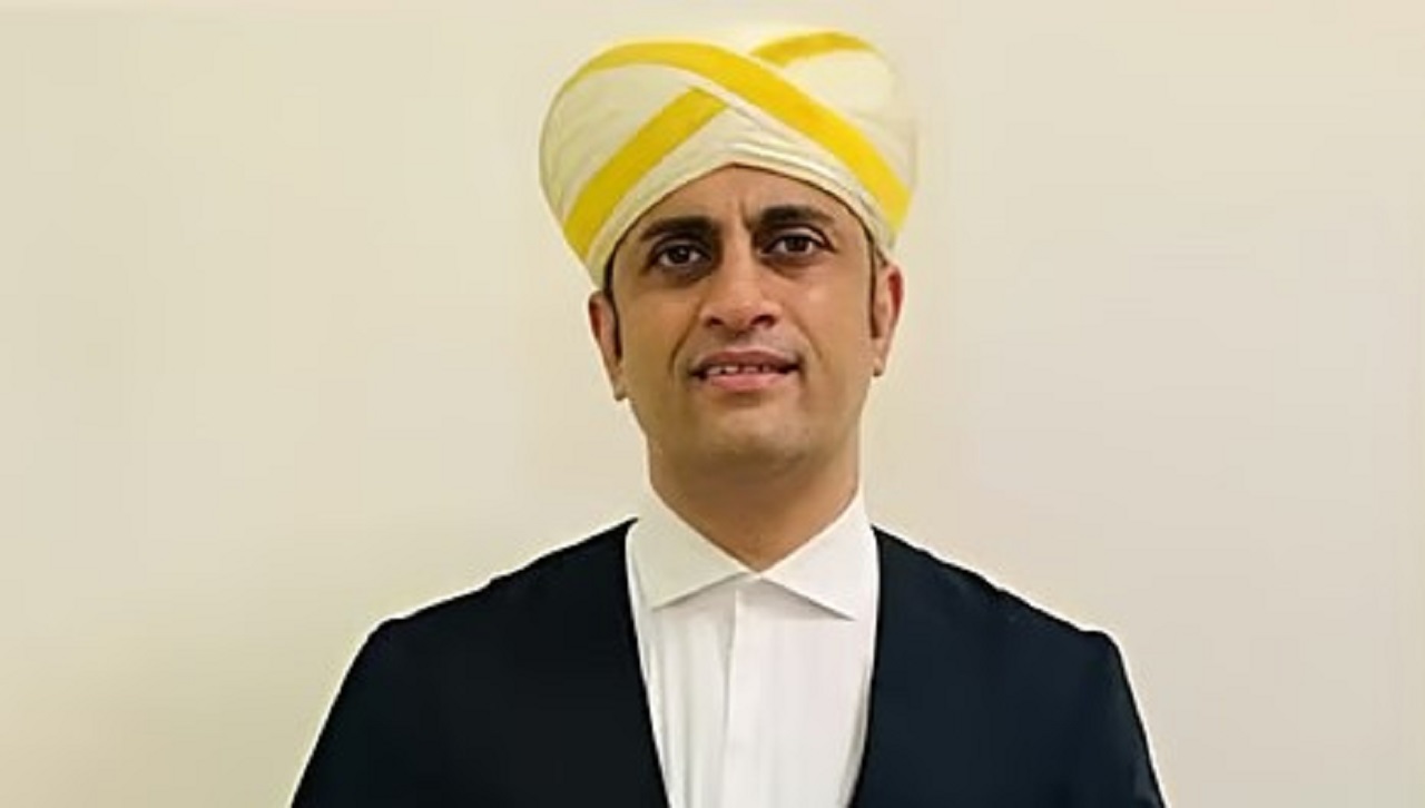 ನಾಯಕತ್ವದ ಬಗ್ಗೆ ಸಿಎಂ-ಡಿಸಿಎಂ ಮಧ್ಯೆ  ಚರ್ಚೆಯಾಗಿದೆ