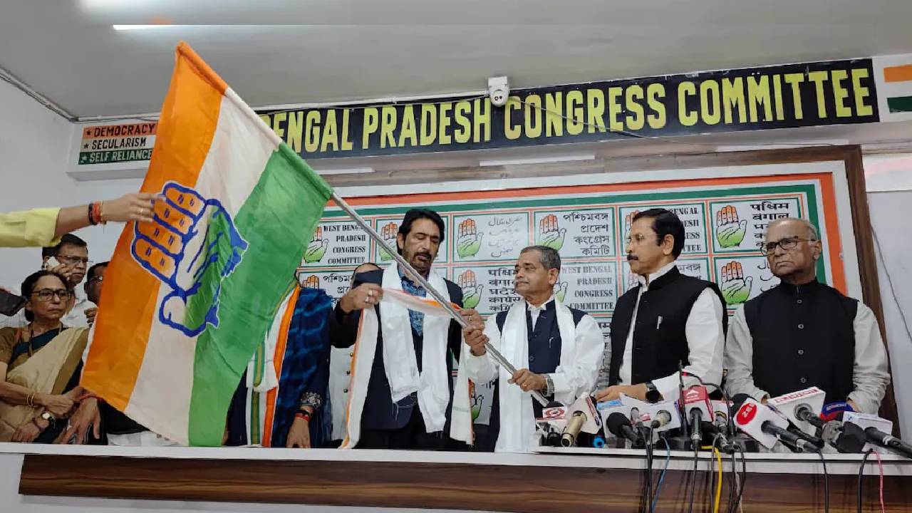 ಟಿಎಂಸಿ ತೊರೆದು ಕಾಂಗ್ರೆಸ್ಗೆ ಮರಳಿದ ಪ್ರಣಬ್ ಮುಖರ್ಜಿ ಪುತ್ರ