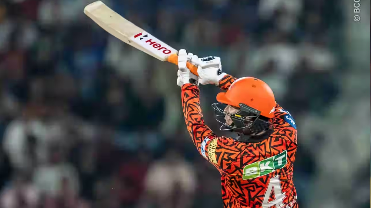 IPL 2025: 18 ಎಸೆತಗಳಲ್ಲಿ ಅರ್ಧಶತಕ ಬಾರಿಸಿ ಅಪರೂಪದ ದಾಖಲೆ ಬರೆದ ಅಭಿಷೇಕ್ ಶರ್ಮಾ! - Image 4