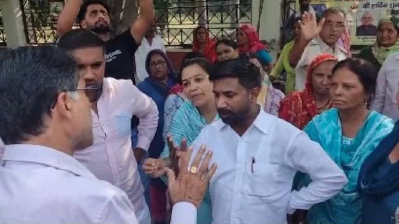 ವಿಶ್ವವಿದ್ಯಾಲಯದಲ್ಲಿ ಮಹಿಳಾ ಸಿಬ್ಬಂದಿಗೆ ಕಿರುಕುಳ