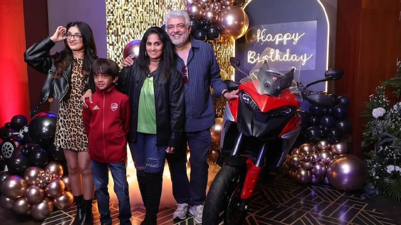 Ajith Kumar: ನಟ ಅಜಿತ್‌ಗೆ ಹುಟ್ಟುಹಬ್ಬದ ಸಂಭ್ರಮ- ಹಳೆಯ ಫೋಟೋ ಶೇರ್‌ ಮಾಡಿದ ಪತ್ನಿ ಶಾಲಿನಿ - Image 1