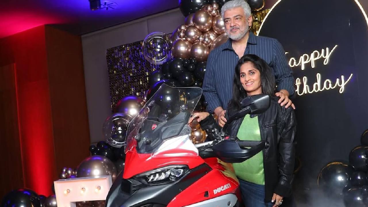 Ajith Kumar: ನಟ ಅಜಿತ್‌ಗೆ ಹುಟ್ಟುಹಬ್ಬದ ಸಂಭ್ರಮ- ಹಳೆಯ ಫೋಟೋ ಶೇರ್‌ ಮಾಡಿದ ಪತ್ನಿ ಶಾಲಿನಿ - Image 3