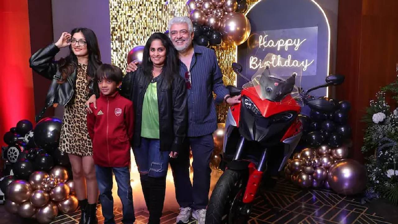 Ajith Kumar: ನಟ ಅಜಿತ್‌ಗೆ ಹುಟ್ಟುಹಬ್ಬದ ಸಂಭ್ರಮ- ಹಳೆಯ ಫೋಟೋ ಶೇರ್‌ ಮಾಡಿದ ಪತ್ನಿ ಶಾಲಿನಿ - Image 4