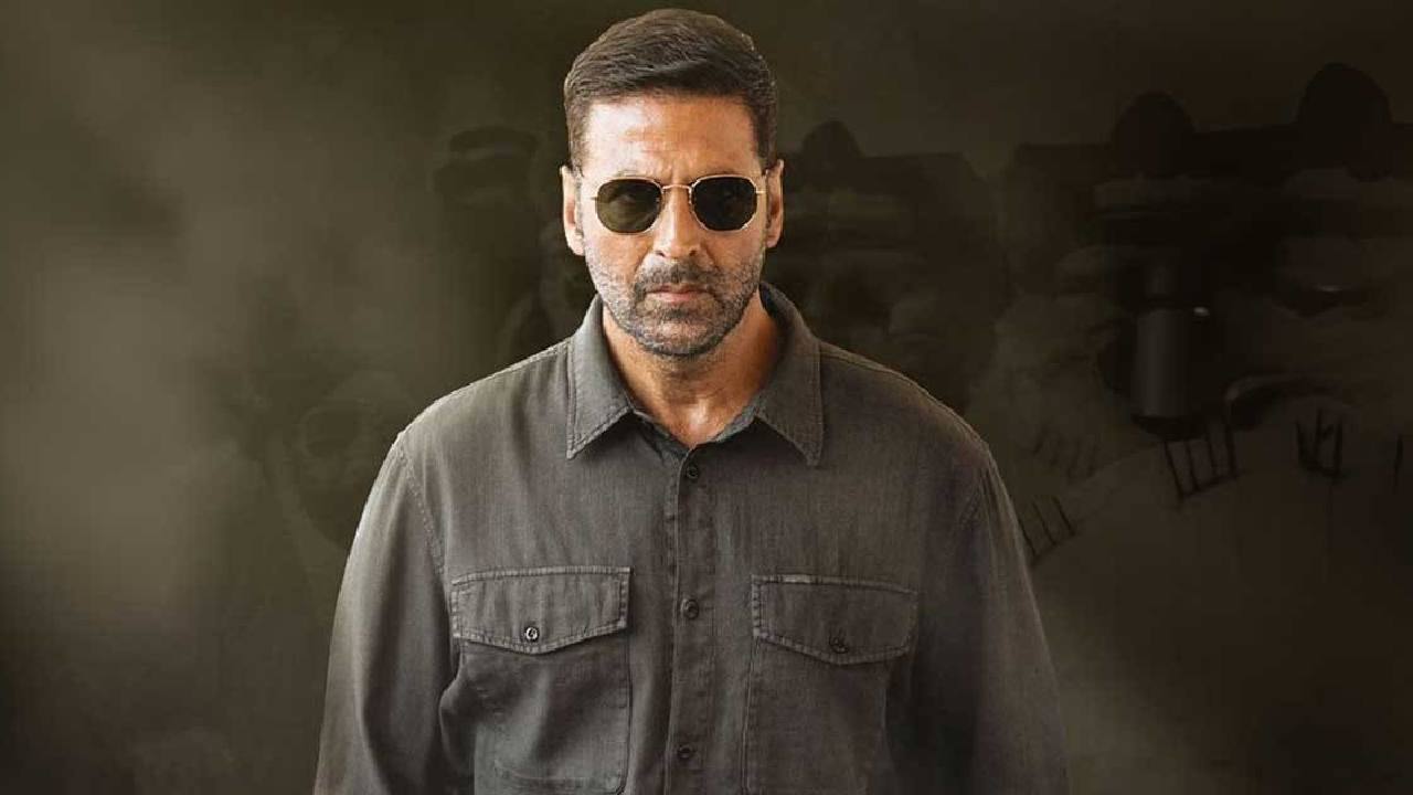 ಮಾಸ್ಕ್ ಧರಿಸಿ ʼಹೌಸ್ಫುಲ್ 5ʼ ಚಿತ್ರದ ವಿಮರ್ಶೆ ಕೇಳಿದ ನಟ ಅಕ್ಷಯ್ ಕುಮಾರ್