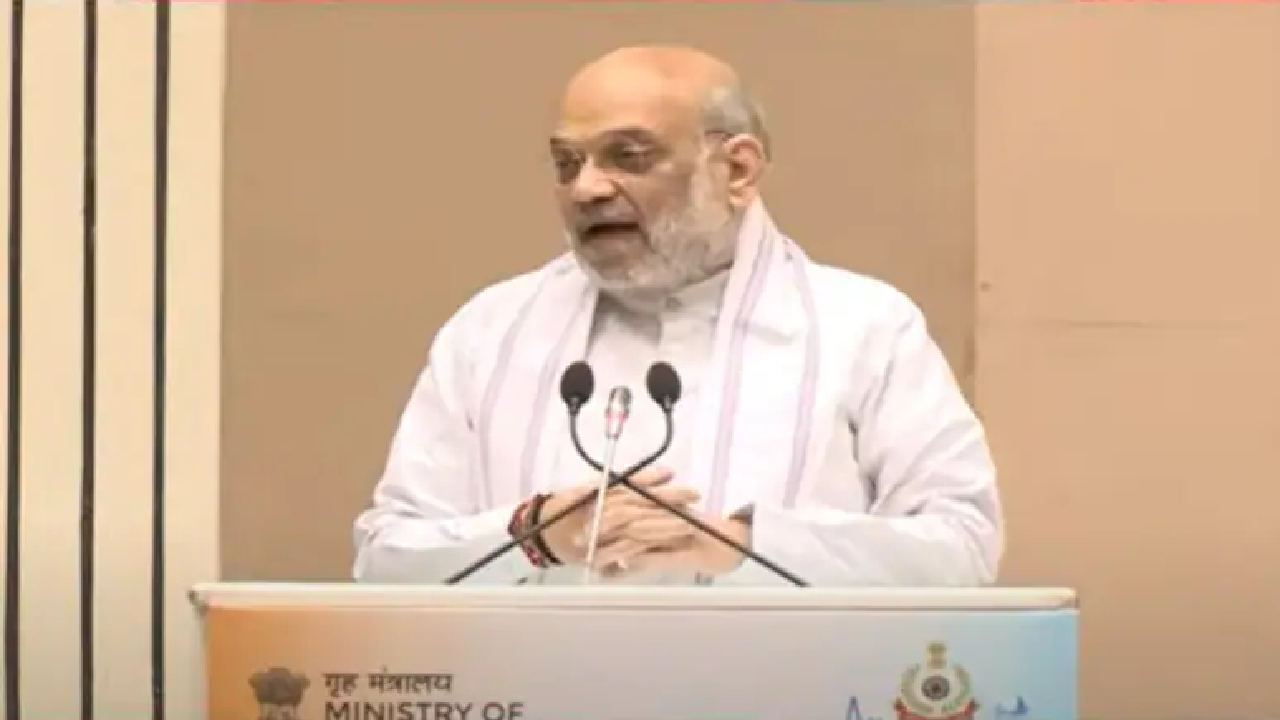 ಇಂಗ್ಲಿಷ್ ಮಾತನಾಡುವವರು ನಾಚಿಕೆಪಡುವ ಕಾಲ ಸದ್ಯದಲ್ಲಿಯೇ ಬರುತ್ತೆ;ಅಮಿತ್ ಶಾ