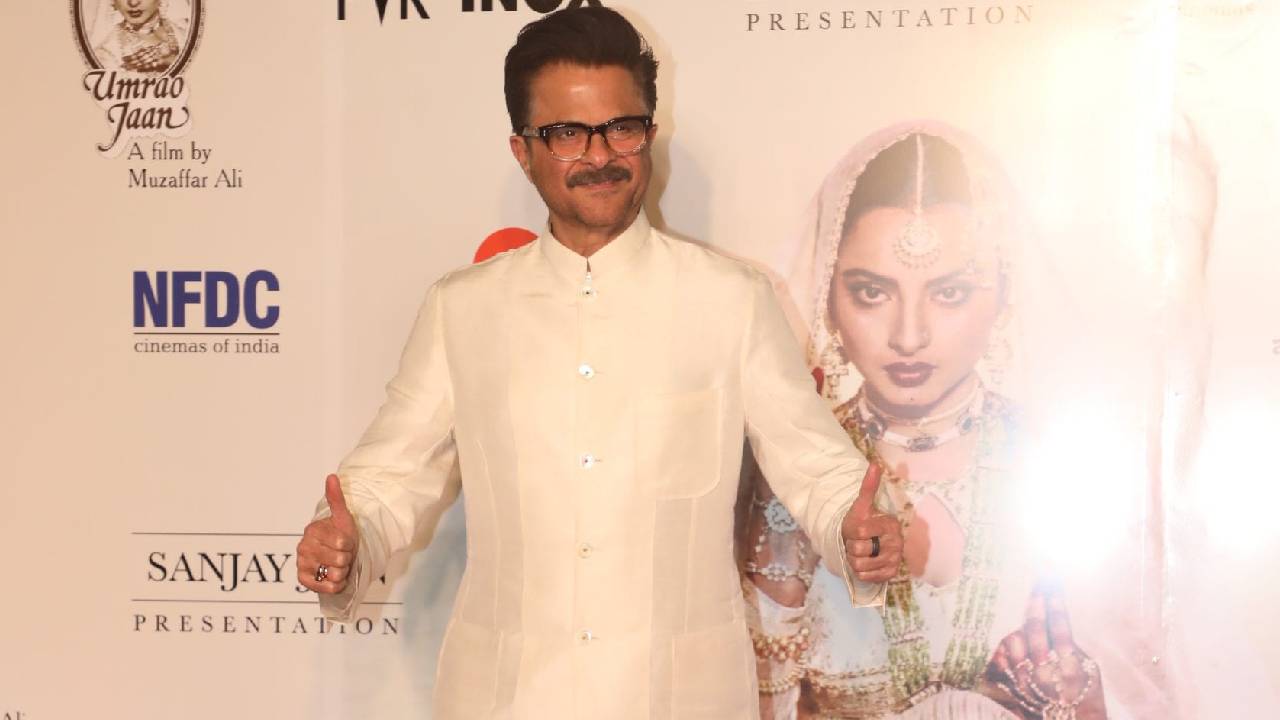 Umrao Jaan Re-Release: 'ಉಮ್ರಾವ್ ಜಾನ್' ರಿ-ರಿಲೀಸ್ ಪ್ರೀಮಿಯರ್ ಶೋಗೆ ಬಾಲಿವುಡ್ ನಟ- ನಟಿಯರ ಗ್ರ್ಯಾಂಡ್ ಎಂಟ್ರಿ; ಯಾರೆಲ್ಲ ಬಂದಿದ್ದರು? - Image 8