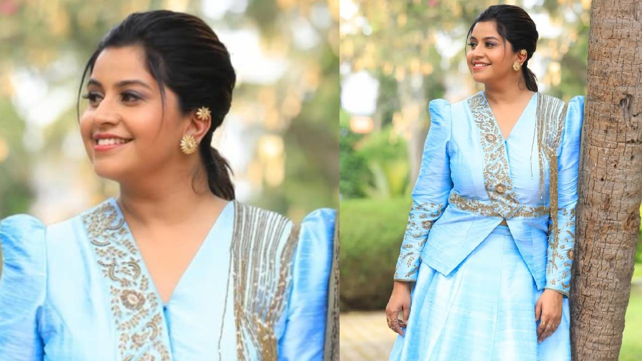 Anchor Anushree: ಇಂಡೋ-ವೆಸ್ಟರ್ನ್‌ ಡಿಸೈನರ್‌ ಸ್ಕ‌ರ್ಟ್‌ನಲ್ಲಿ ವಿಂಟರ್‌ ಫ್ಯಾಷನ್‌ಗೆ ಸೈ ಎಂದ ಅನುಶ್ರೀ - Image 2