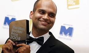 Booker Prize: ಬಾನು ಮುಷ್ತಾಕ್, ಅರುಂಧತಿ ರಾಯ್...; ಪ್ರತಿಷ್ಠಿತ ಬೂಕರ್ ಪ್ರಶಸ್ತಿ ಗೆದ್ದ ಭಾರತೀಯ ಲೇಖಕರು ಇವರೇ ನೋಡಿ - Image 3