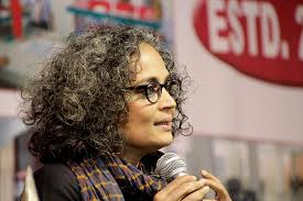 Booker Prize: ಬಾನು ಮುಷ್ತಾಕ್, ಅರುಂಧತಿ ರಾಯ್...; ಪ್ರತಿಷ್ಠಿತ ಬೂಕರ್ ಪ್ರಶಸ್ತಿ ಗೆದ್ದ ಭಾರತೀಯ ಲೇಖಕರು ಇವರೇ ನೋಡಿ - Image 1