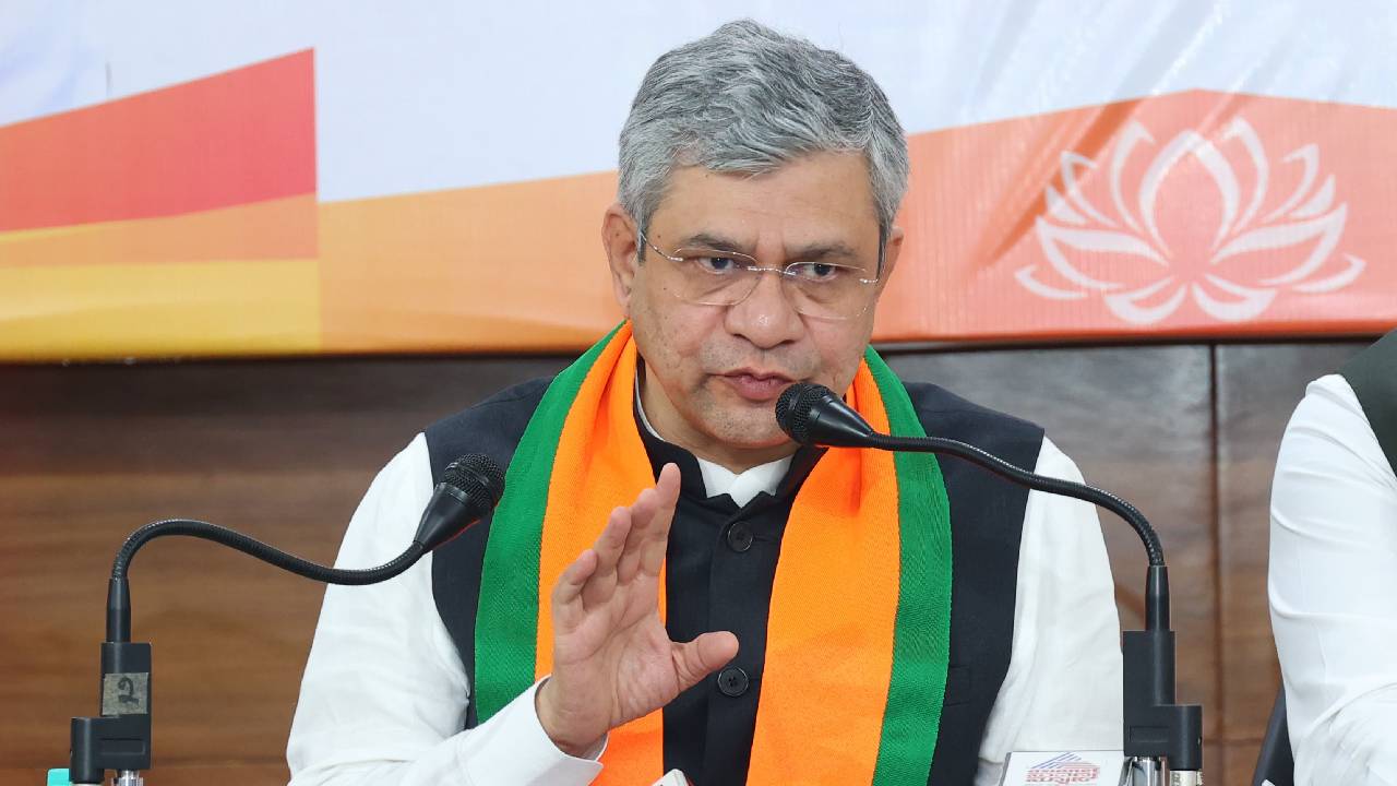 ಬೆಂಗಳೂರಿನಲ್ಲಿ ಮೊಬೈಲ್ ತಯಾರಿಕಾ ಘಟಕ ಆರಂಭ: ಅಶ್ವಿನಿ ವೈಷ್ಣವ್
