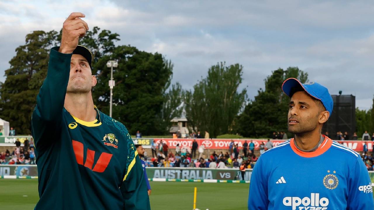 ತಂಡದಲ್ಲಿ ಬದಲಾವಣೆ ಮಾಡದೇ 2ನೇ ಟಿ20 ಪಂದ್ಯ ಆಡಲಿಳಿದ ಭಾರತ