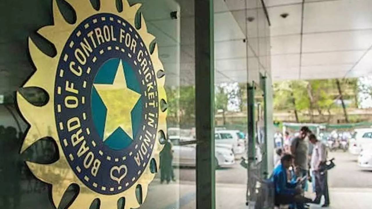 ವಿಶ್ವದ ಶ್ರೀಮಂತ ಕ್ರಿಕೆಟ್ ಸಂಸ್ಥೆ ಬಿಸಿಸಿಐಗೆ ಕೆಂದ್ರ ಸರ್ಕಾರ ಅಂಕುಶ?