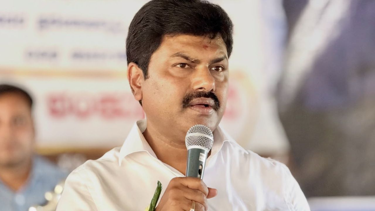 ಶಿವಮೊಗ್ಗದಲ್ಲಿ ಸಂಸದ ಬಿ.ವೈ.ರಾಘವೇಂದ್ರ ಕಾರು ಅಪಘಾತ