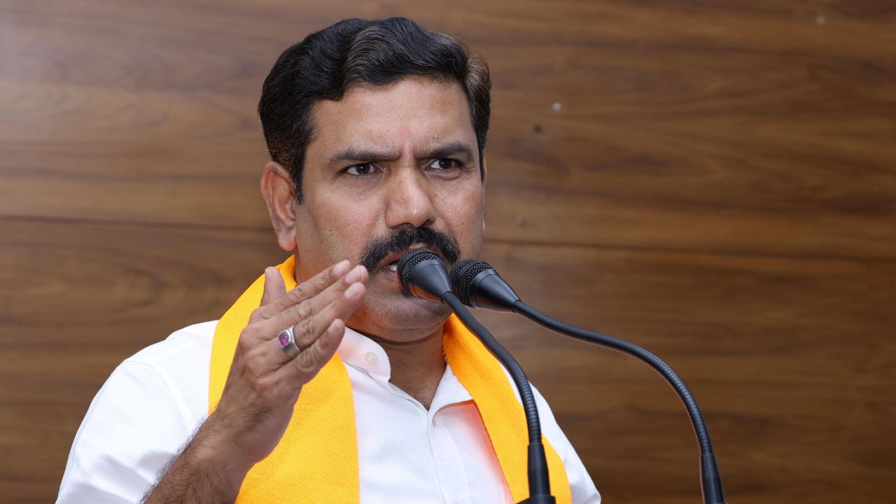 ಆರ್‌ಎಸ್‌ಎಸ್ ನಿಷೇಧಿಸುವ ಶಕ್ತಿ ಕಾಂಗ್ರೆಸ್ ಪಕ್ಷಕ್ಕಿಲ್ಲ: ವಿಜಯೇಂದ್ರ