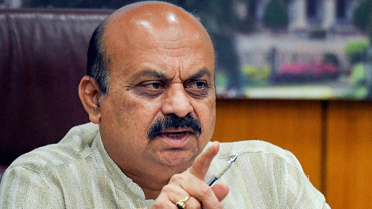 Basavaraj Bommai: ರಾಜ್ಯ ಸರ್ಕಾರ 3,000 ರೂ. ಕೊಟ್ಟು ಮೆಕ್ಕೆಜೋಳ ಖರೀದಿಸಲಿ: ಬಸವರಾಜ ಬೊಮ್ಮಾಯಿ