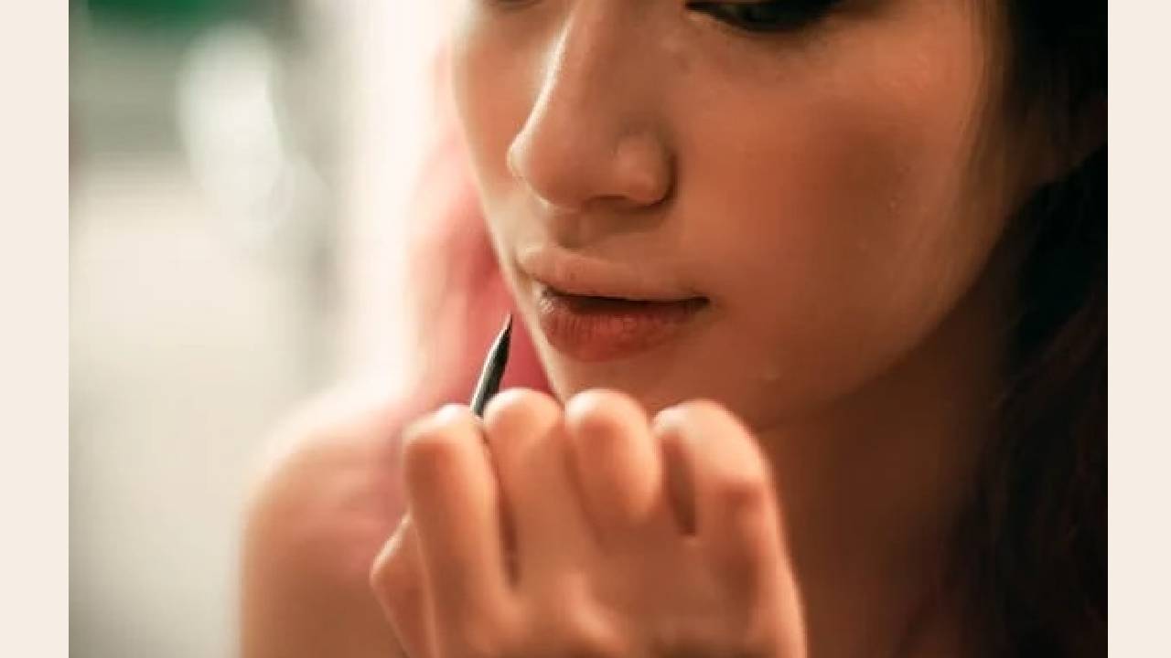 Beauty Trend: ಅತ್ಯಾಕರ್ಷಕ ಮೇಕಪ್ಗೆ ಲಿಪ್ ಪೆನ್ಸಿಲ್ ಸಾಥ್ - Image 4