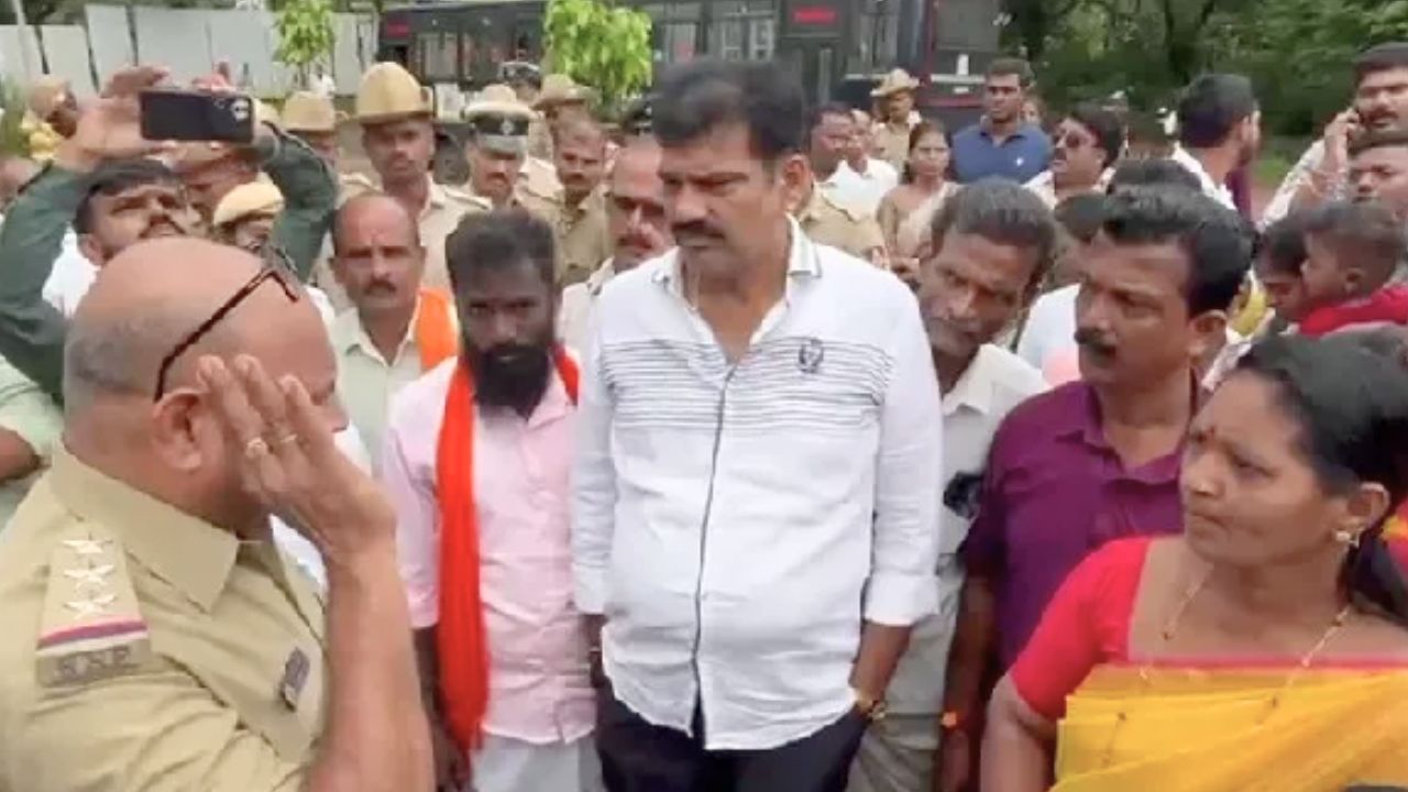 Dharmasthala case: ಅಕ್ರಮ ಕೂಟ ಸೇರಿದ ಆರೋಪ; ಸೌಜನ್ಯಾ ತಾಯಿ ಕುಸುಮಾವತಿ ಸೇರಿ 12 ಮಂದಿ ವಿರುದ್ಧ ಎಫ್ಐಆರ್