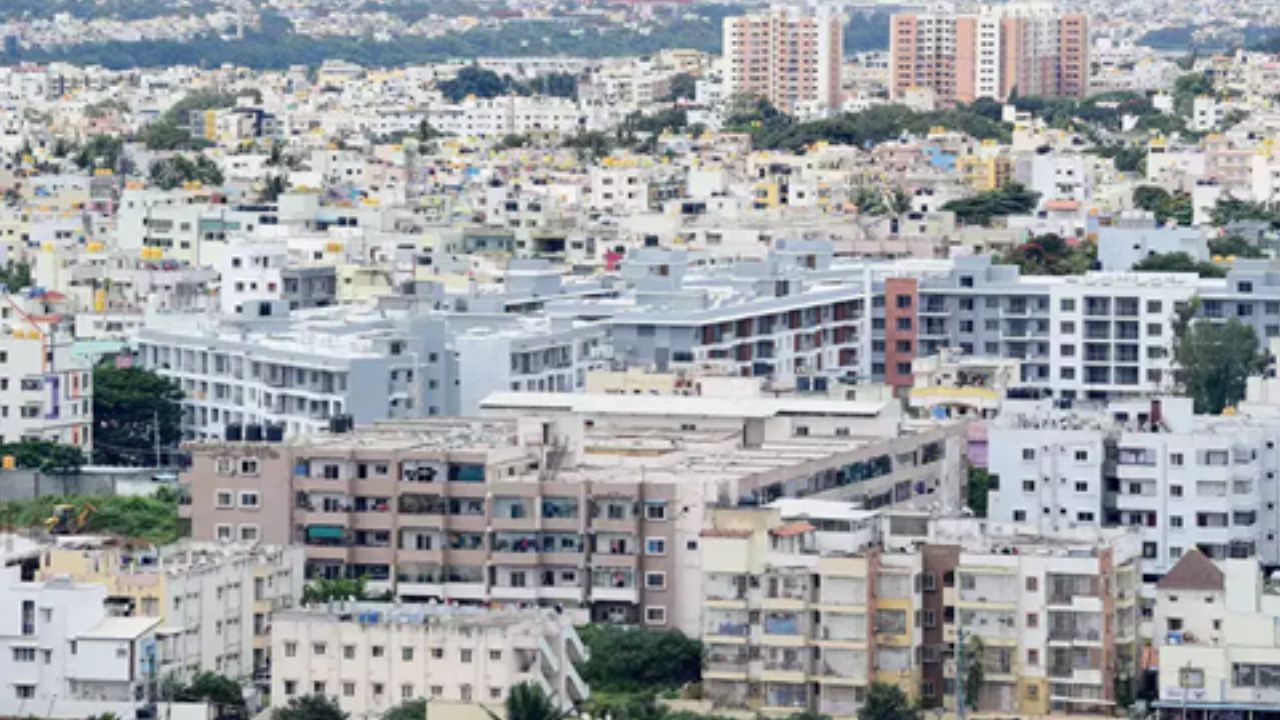 Bangalore Flat Rent: ಬೆಂಗಳೂರಿನಲ್ಲಿ 2 ಬಿಎಚ್‌ಕೆ ಫ್ಲ್ಯಾಟ್‌ಗೆ 20 ಸಾವಿರ ಬಾಡಿಗೆ, 30 ಲಕ್ಷ ಅಡ್ವಾನ್ಸ್‌ ಕೇಳಿದ ಮಾಲೀಕ!