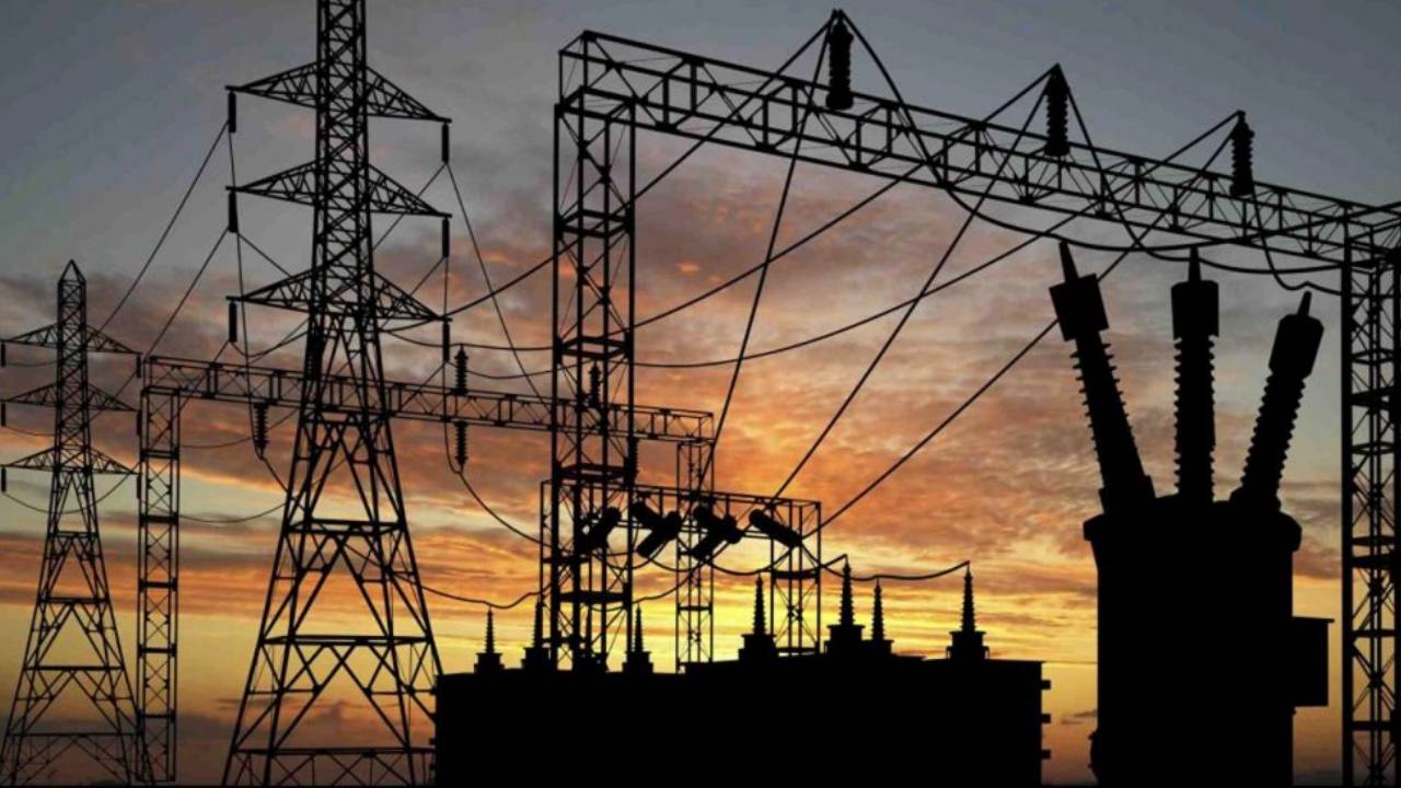 Bengaluru Power Cut: ಗಮನಿಸಿ; ಡಿ.27, 28ರಂದು ಬೆಂಗಳೂರಿನ ಈ ಪ್ರದೇಶಗಳಲ್ಲಿ ಮಧ್ಯಂತರ ವಿದ್ಯುತ್‌ ವ್ಯತ್ಯಯ