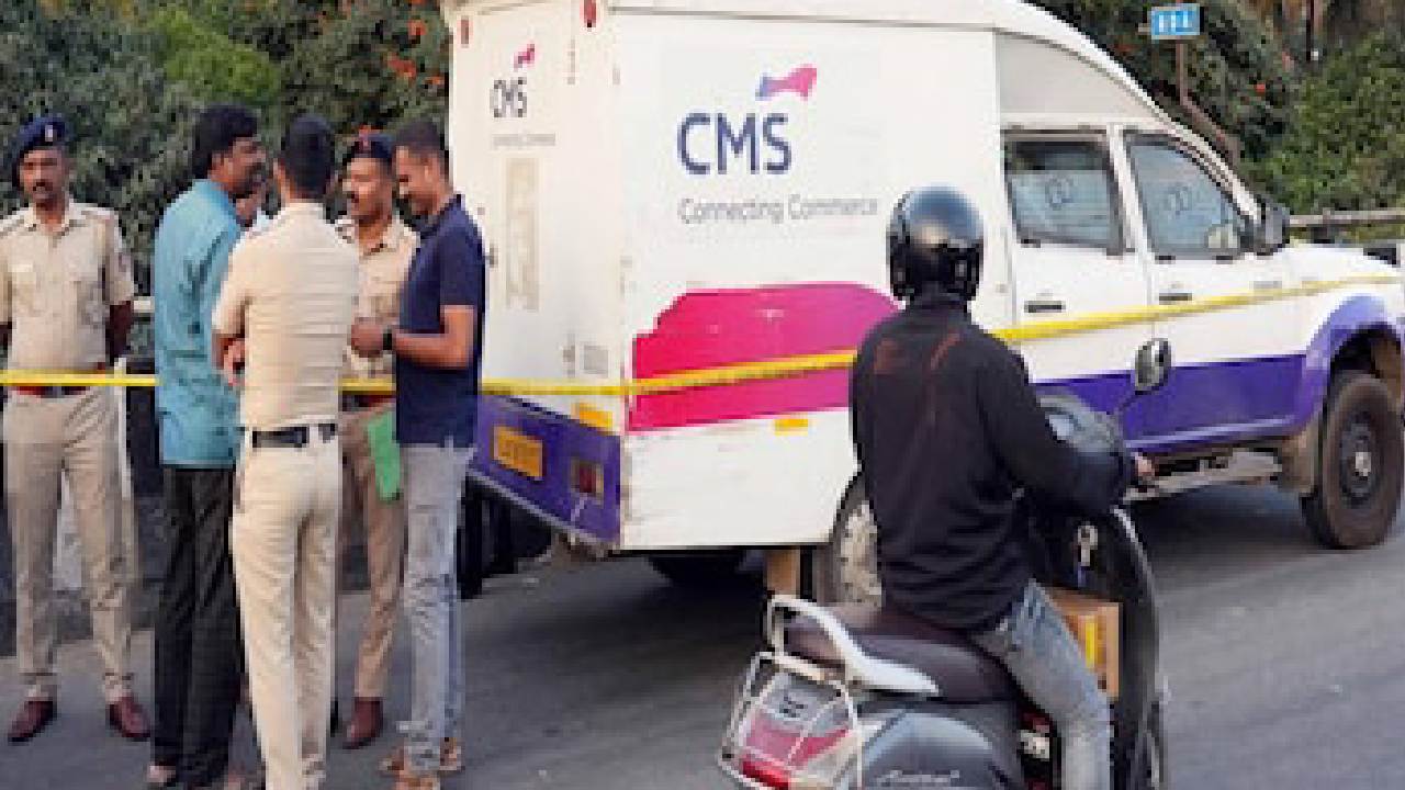 ಬೆಂಗಳೂರು ದರೋಡೆ ಪ್ರಕರಣದಲ್ಲಿದೆಯಾ ಕಾನ್ಸ್‌ಟೇಬಲ್ ಕೈವಾಡ?