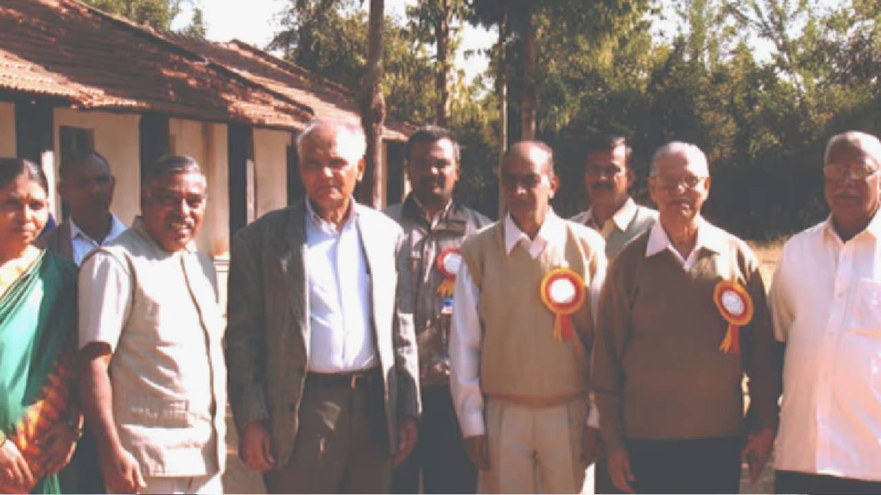 SL Bhyrappa: ನೀವೆಂದೂ ನೋಡಿರದ ಭೈರಪ್ಪ ಅವರ ಬದುಕಿನ ಅಪರೂಪದ ಫೋಟೋಗಳು ಇಲ್ಲಿವೆ - Image 3