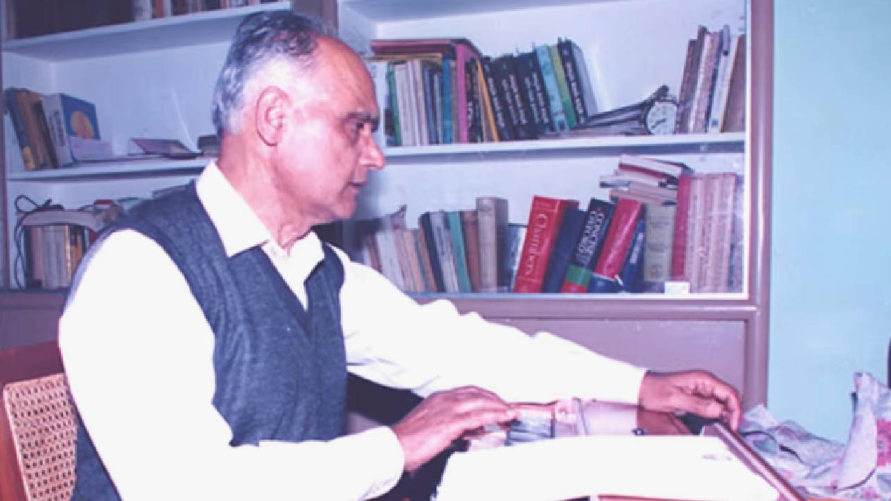 SL Bhyrappa: ನೀವೆಂದೂ ನೋಡಿರದ ಭೈರಪ್ಪ ಅವರ ಬದುಕಿನ ಅಪರೂಪದ ಫೋಟೋಗಳು ಇಲ್ಲಿವೆ - Image 5