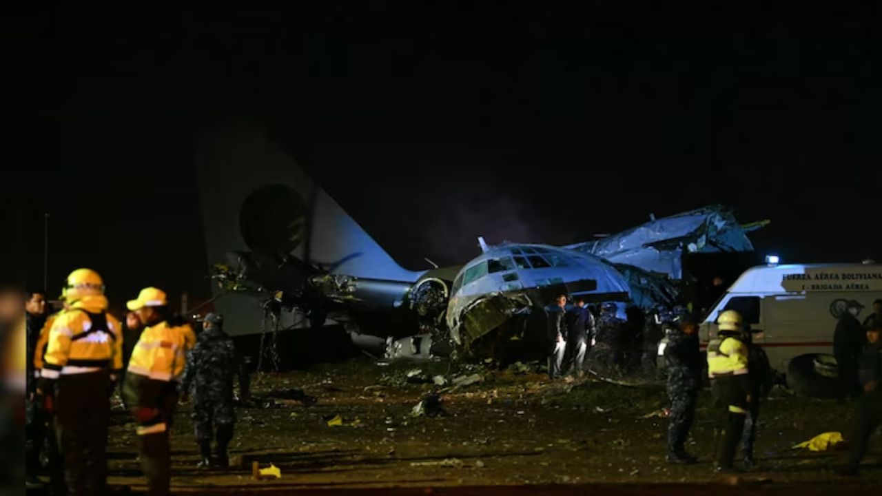 ಬೊಲಿವಿಯಾದ ಮಿಲಿಟರಿ ವಿಮಾನ ಹೆದ್ದಾರಿಯಲ್ಲಿ ಪತನ: 15 ಸಾವು