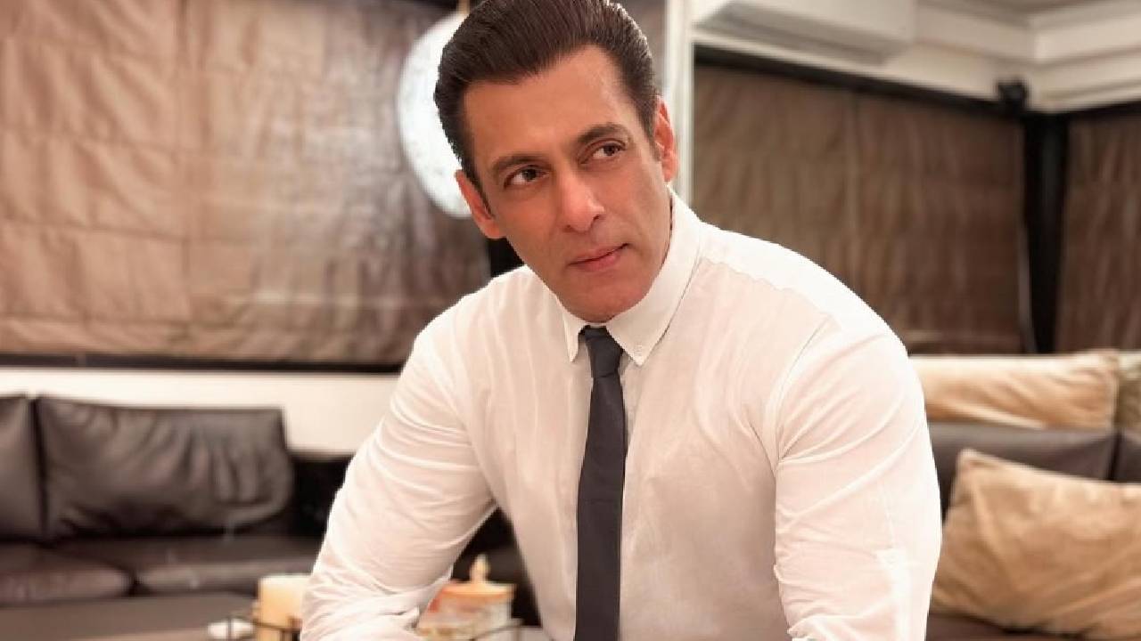 Star Fashion 2025: ಟಾಪ್‌ ಟ್ರೆಂಡ್‌ ಲಿಸ್ಟ್ ಸೇರಿರುವ ಸಲ್ಮಾನ್‌ ಖಾನ್‌ ಫ್ಯಾಷನ್‌ ಸ್ಟೇಟ್‌ಮೆಂಟ್‌ಗಳಿವು! - Image 1