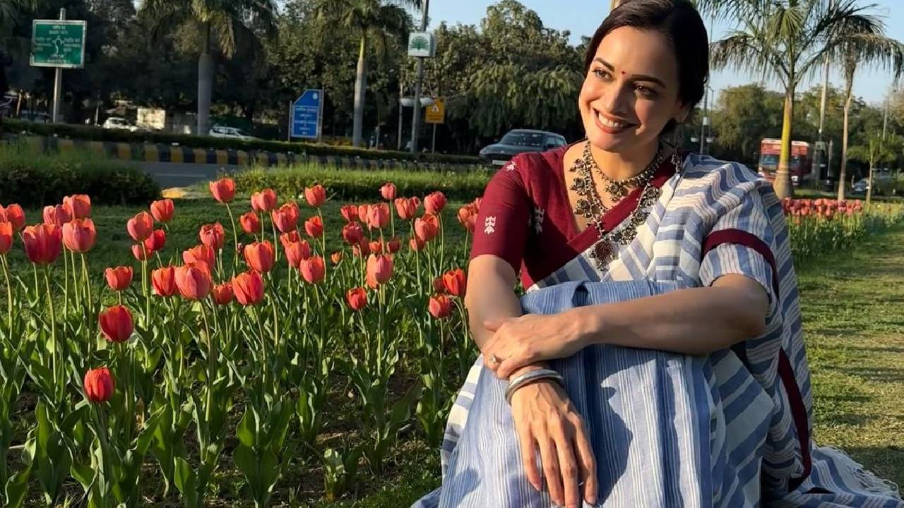 Star Saree Fashion 2026: ಮಹಿಳೆಯರನ್ನು ಸೆಳೆದ ದಿಯಾ ಮಿರ್ಜಾ ಉಟ್ಟ ಹ್ಯಾಂಡ್‌ಲೂಮ್‌ ಸೀರೆ - Image 1