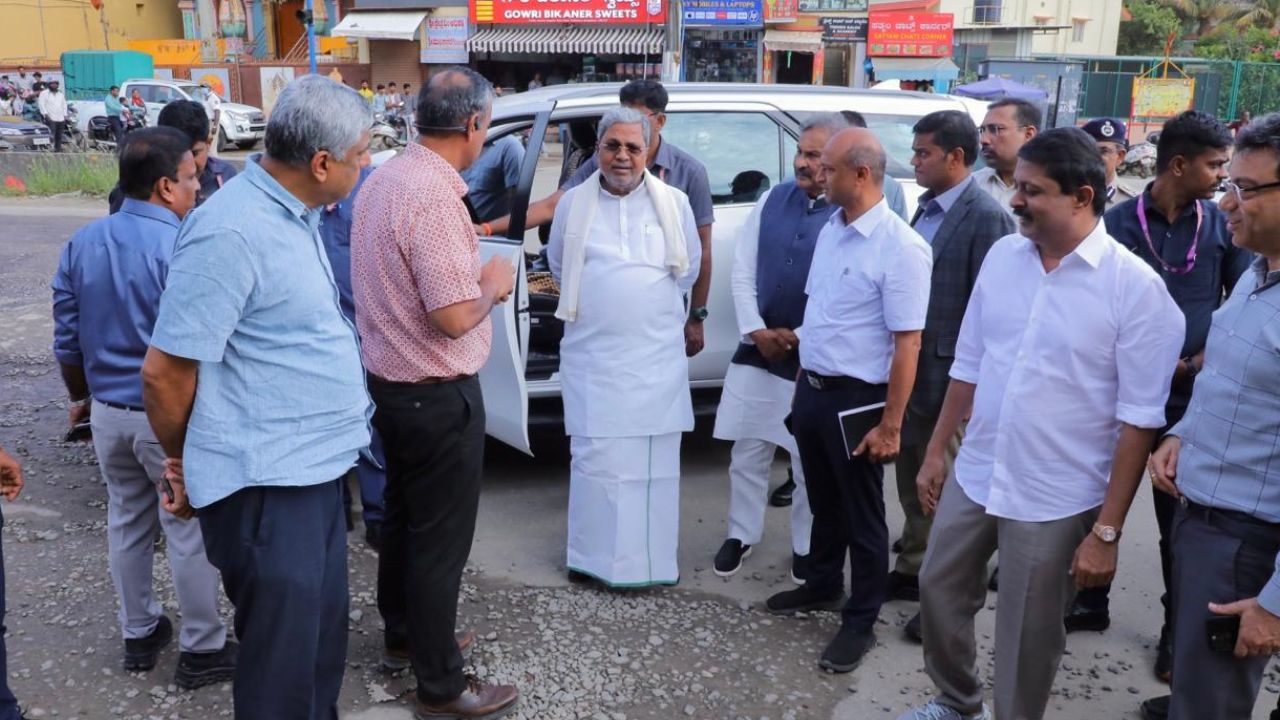 ಬೆಂಗಳೂರಿನ ರಸ್ತೆಗಳನ್ನು ಸಂಚಾರ ಯೋಗ್ಯವಾಗಿಸಲು ಒಂದು ತಿಂಗಳ ಗಡುವು