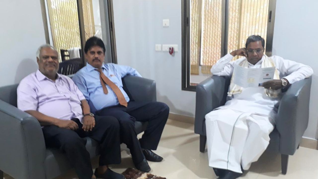 CM Siddaramaiah: ಸಿಎಂ ಸಿದ್ದರಾಮಯ್ಯ ಕುಟುಂಬಕ್ಕೆ ಅನ್ನ, ಆಶ್ರಯ ನೀಡಿದ ಮರಿಸ್ವಾಮಿ ಯಾರು? - Image 4
