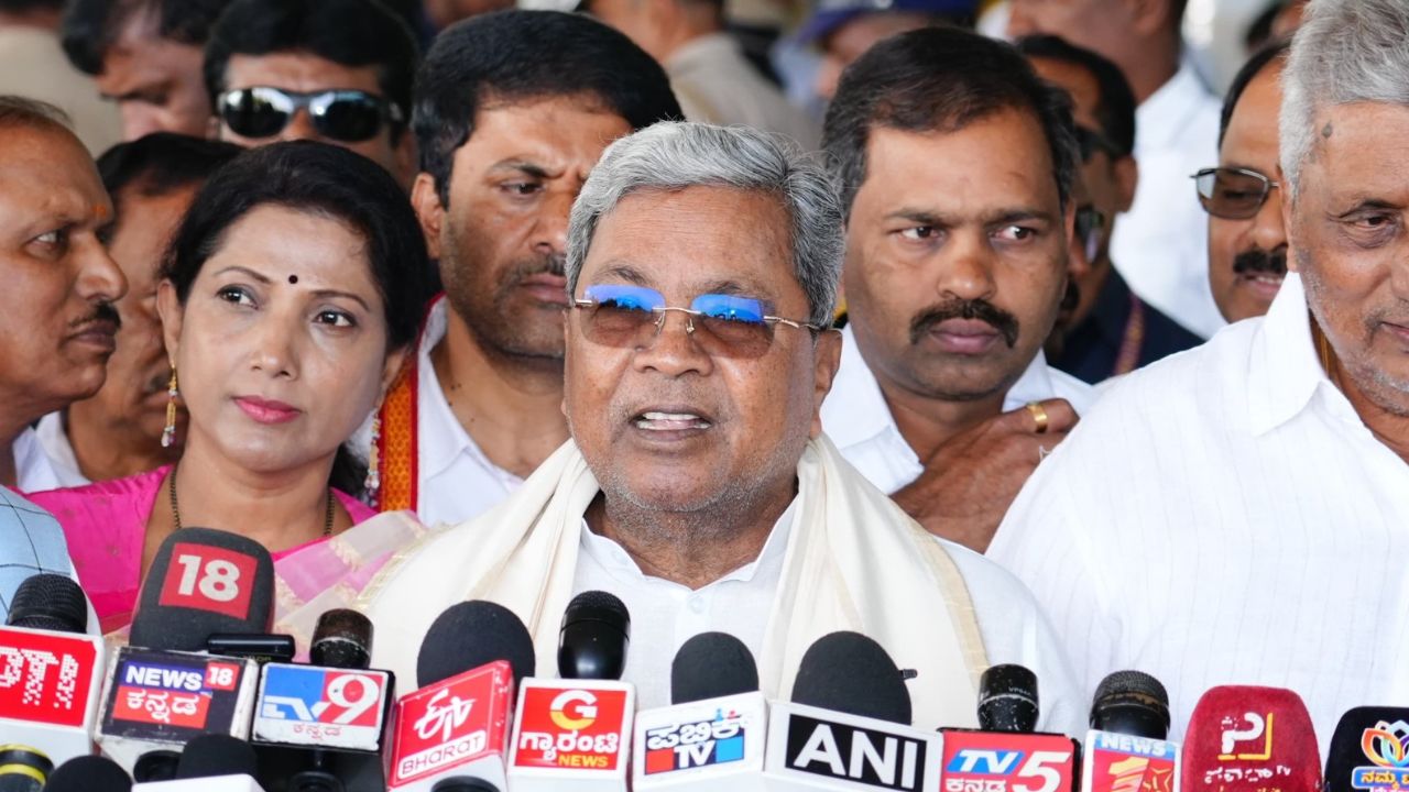 Karnataka’s longest-serving CM: ಕರ್ನಾಟಕದ ದೀರ್ಘಾವಧಿ ಸಿಎಂ ದಾಖಲೆ; ಜನರ ಆಶೀರ್ವಾದವೇ ಕಾರಣ ಎಂದ ಸಿದ್ದರಾಮಯ್ಯ