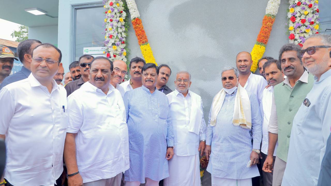 ಹಂತ ಹಂತವಾಗಿ ಹಿನಕಲ್ನ ಸಂಪೂರ್ಣ ಅಭಿವೃದ್ಧಿಗೆ ನಾನು ಸಿದ್ದ: ಸಿಎಂ