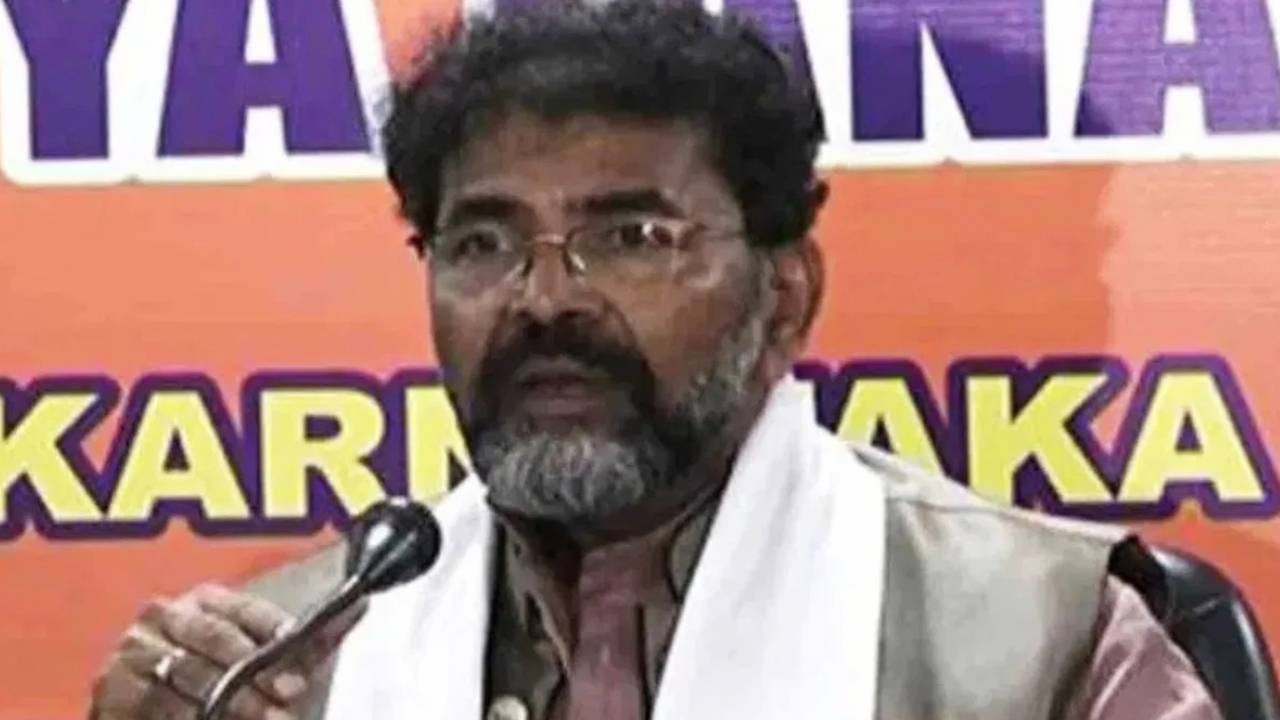 ಆರ್ಥಿಕ ಶಿಸ್ತಿನ ಪಾವಿತ್ರ್ಯ ಹೊಂದಿಲ್ಲ ಈ ಬಜೆಟ್: ಛಲವಾದಿ