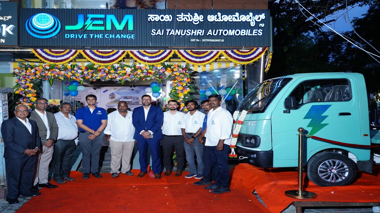 ಜ್ಯೂಪಿಟರ್ ಎಲೆಕ್ಟ್ರಿಕ್ ಮೊಬಿಲಿಟಿ ನಿಂದ ಮೊದಲ ಶೋರೂಮ್