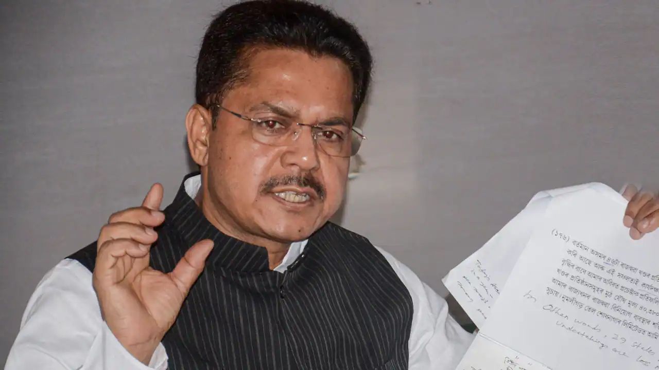 ರಾಜೀನಾಮೆ ನೀಡಿದ ಕೆಲವೇ ಗಂಟೆಯಲ್ಲಿ ಕಾಂಗ್ರೆಸ್ ನಾಯಕನ ಯೂಟರ್ನ್‌