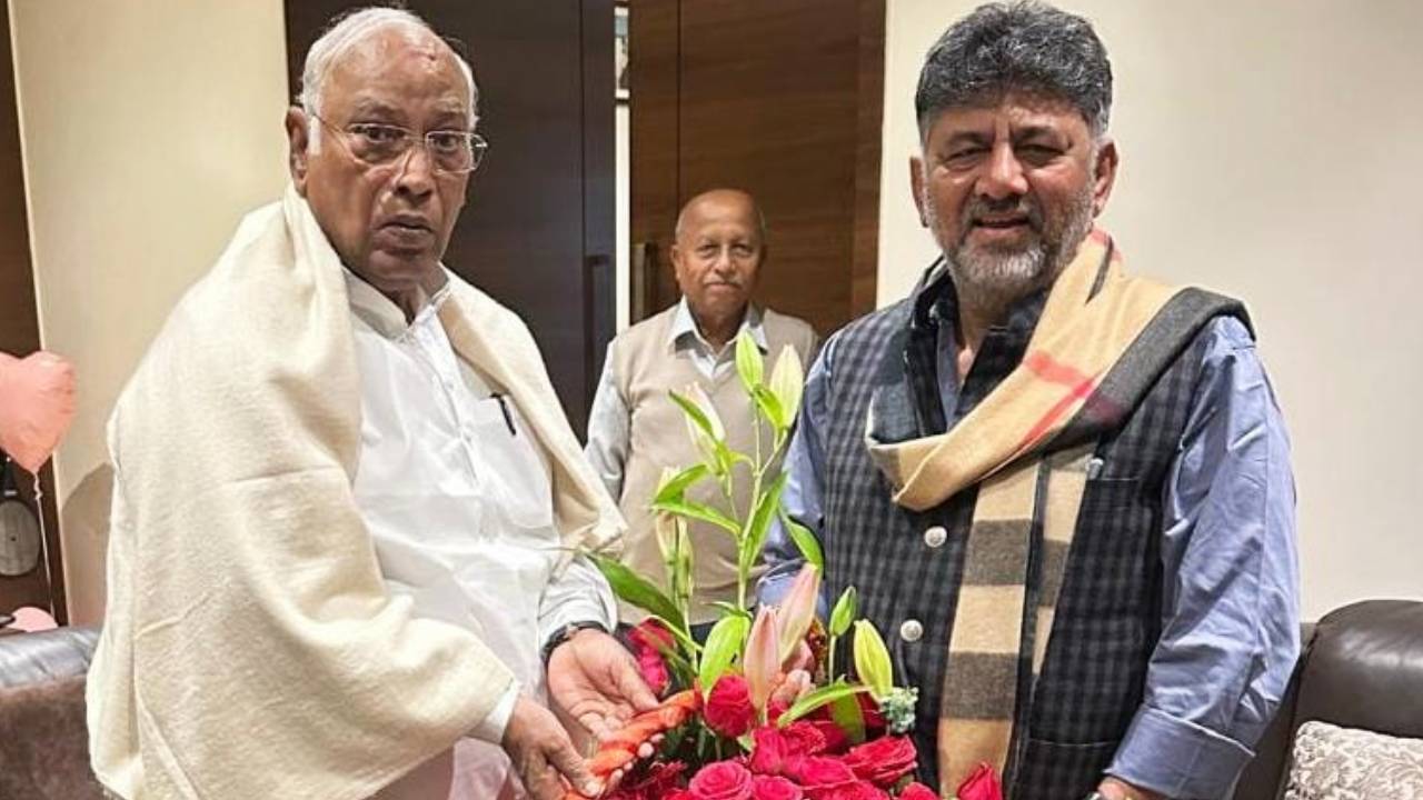 ಕಾರ್ಯಕರ್ತನಾಗಿ ಕಸ ಗುಡಿಸಿದ್ದೇನೆ, ಪಕ್ಷದ ಬಾವುಟ ಕಟ್ಟಿದ್ದೇನೆ: ಡಿಕೆಶಿ