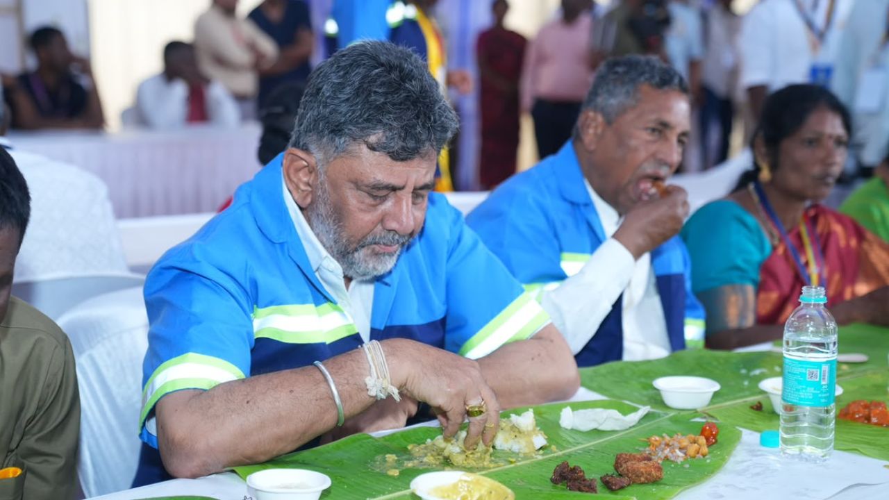ಮೈಸೂರು ದಸರಾ: ಗವಿಸಿದ್ದೇಶ್ವರ ಸ್ವಾಮೀಜಿ ಉದ್ಘಾಟನೆ